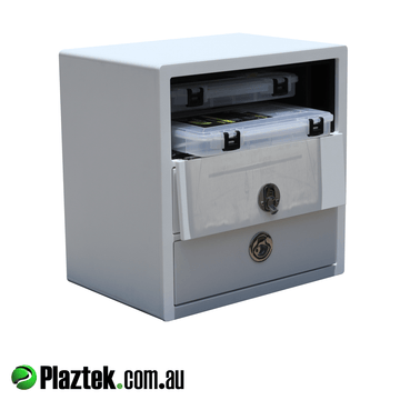 Plaztek standalone tackle tray and two drawer is designed to fit under a Rexlan Space Frame SS Pro seat frame. Made in King StarBoard